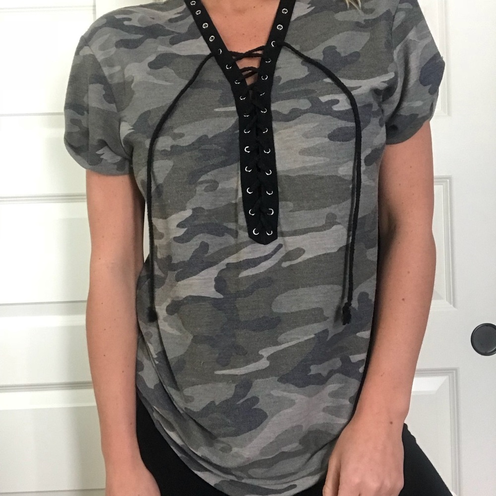 F21 Camo Lace Up Shirt - M